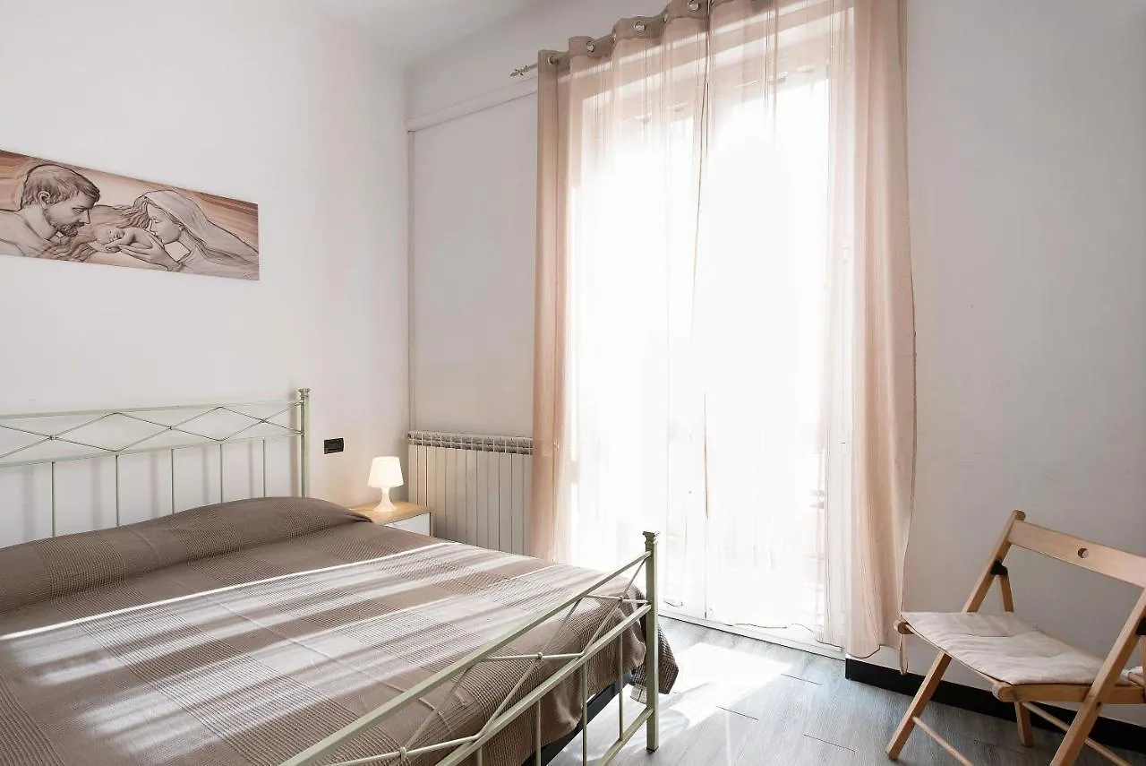 Bilocale Cilea Con Balcone Apartment Varazze