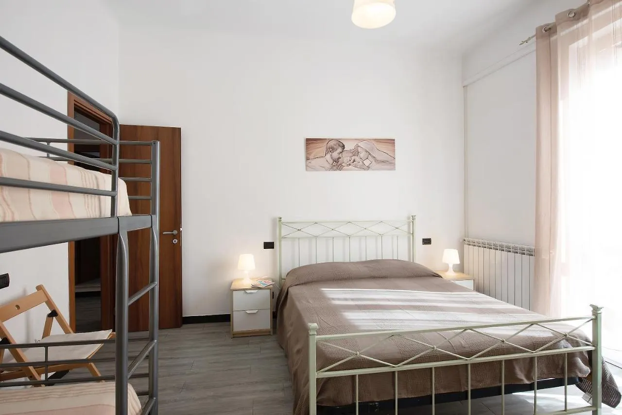 Bilocale Cilea Con Balcone Apartment Varazze